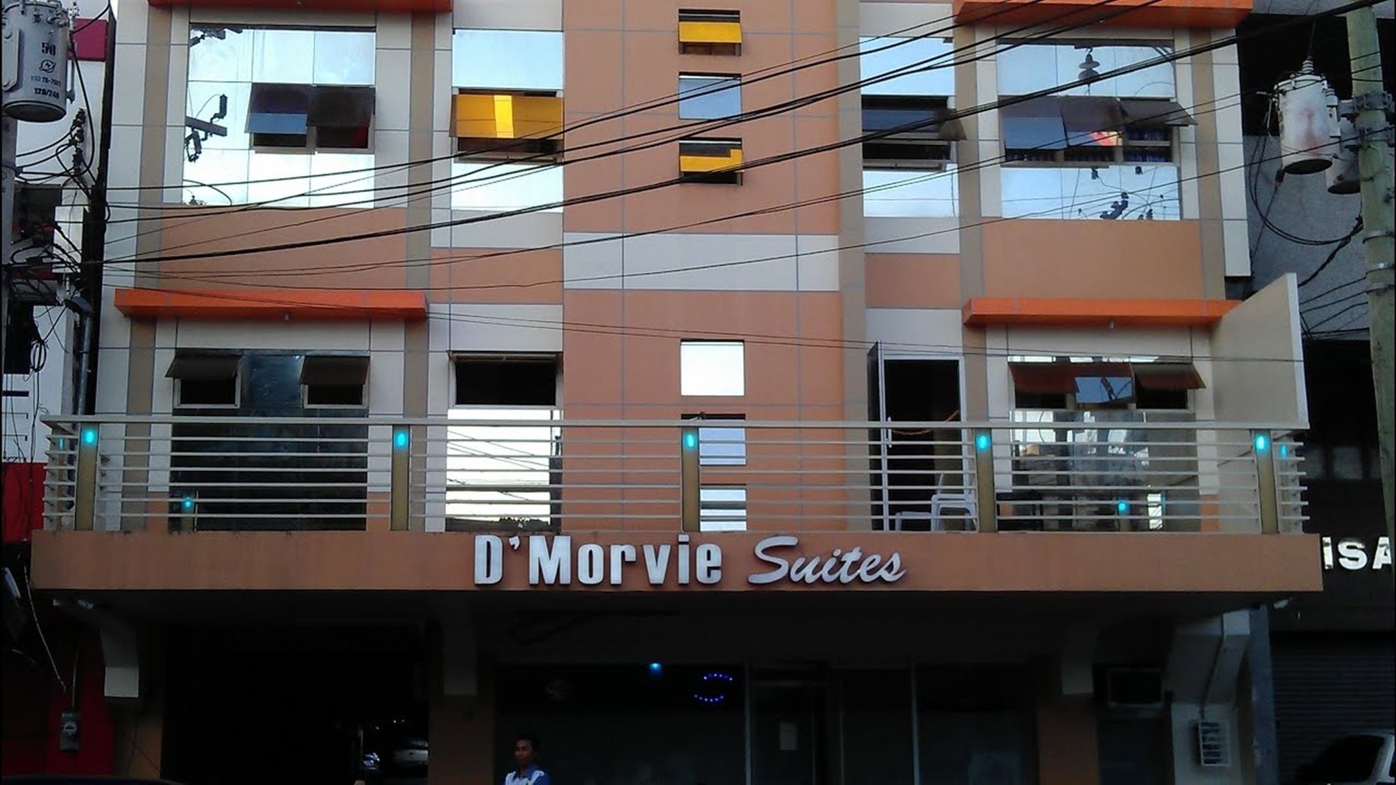 D' Morvie Suites Davao Bagian luar foto